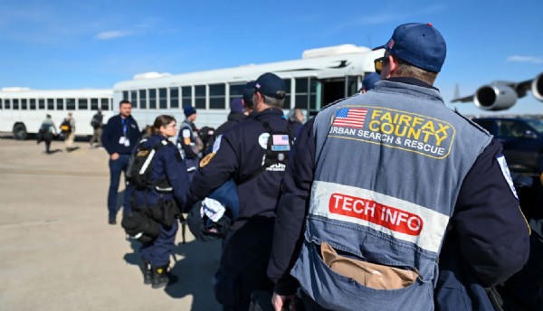 ABD'nin Türkiye'ye gönderdiği arama kurtarma ekibi İncirlik'te